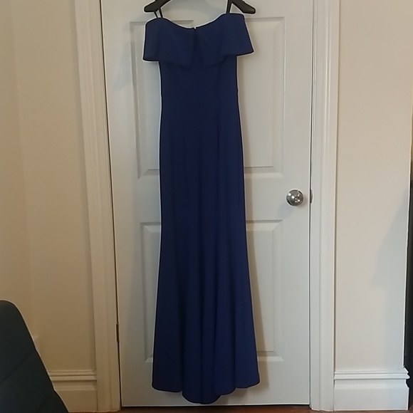 Dress - Picture 3 of 5